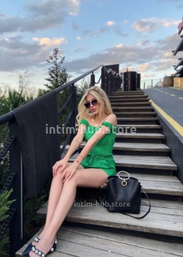 Алина, Г. Рефтинский